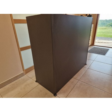 Armoire basse à rideaux - Occasion à saisir
